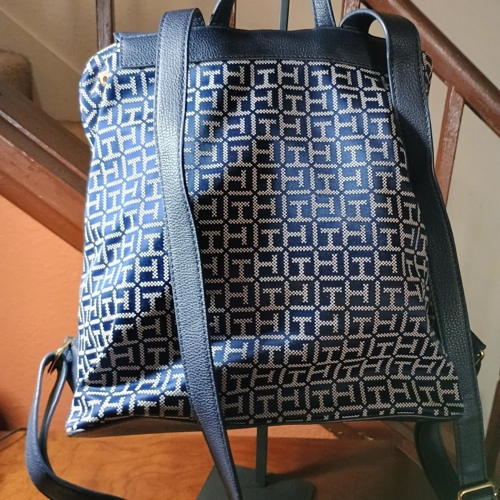 Tommy Hilfiger chic blue